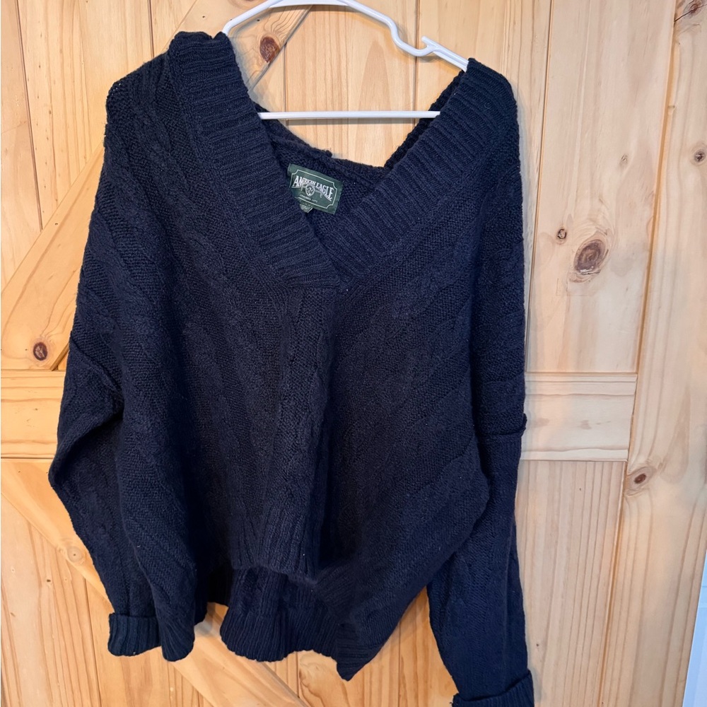 American Eagle Outfitters Women's Black V-Neck Sweater